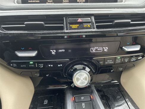 Used 2023 Acura MDX SH-AWD image 19