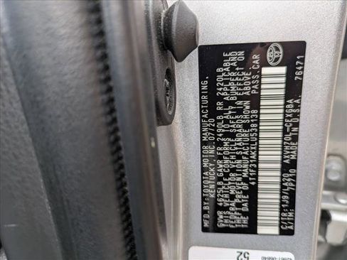 Used 2020 Toyota Camry XLE image 23