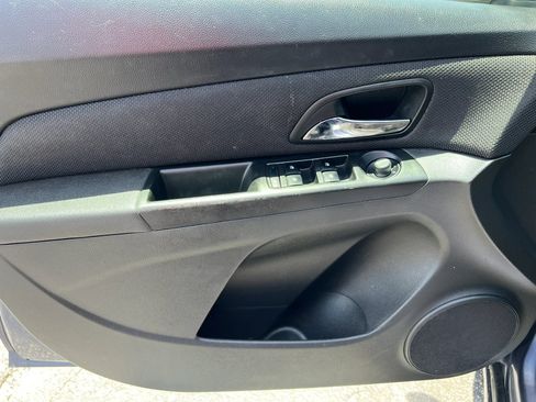 Used 2013 Chevrolet Cruze LTZ w/ Enhanced Safety Package FWD image 8