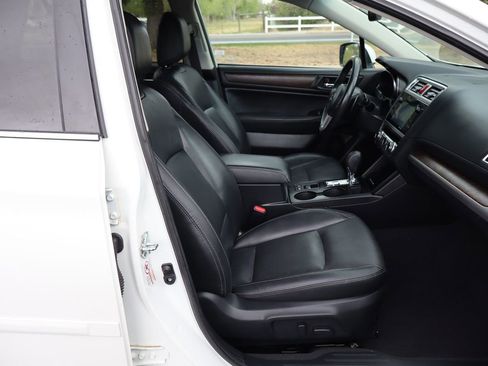 Used 2015 Subaru Outback 2.5i Limited image 22