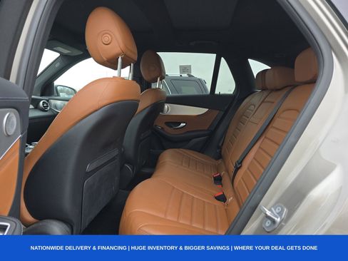 Used 2019 Mercedes-Benz GLC 300 4MATIC w/ Driver Assistance Package image 17