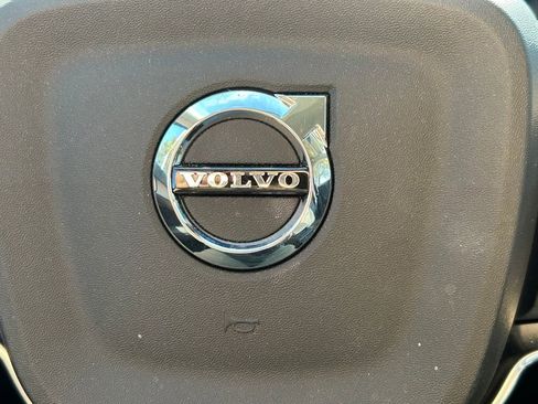 Used 2025 Volvo XC40 B5 Core w/ Protection Package Premier AWD/4WD image 35