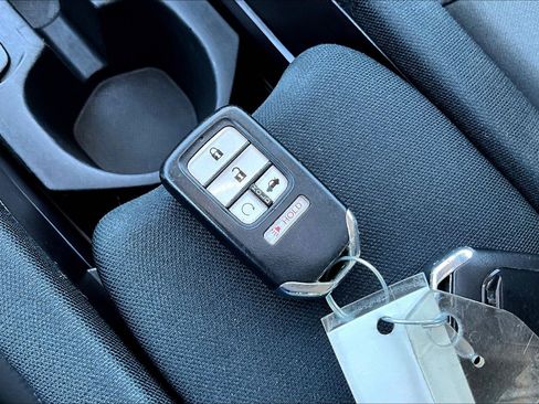 Used 2018 Honda Civic EX image 10