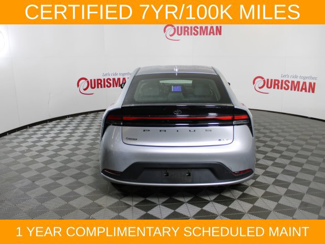 Used 2023 Toyota Prius LE FWD image 6