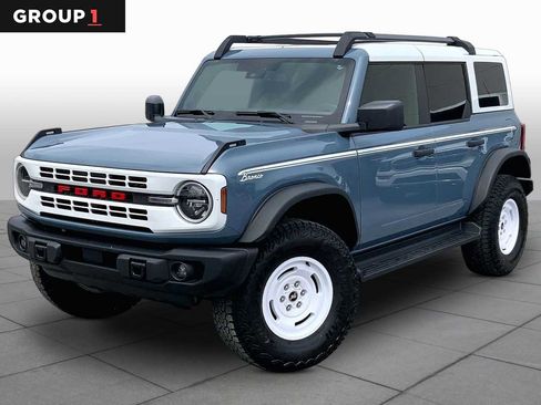 Used 2025 Ford Bronco Heritage Edition AWD/4WD image 1