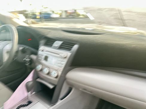 Used 2008 Toyota Camry LE image 26