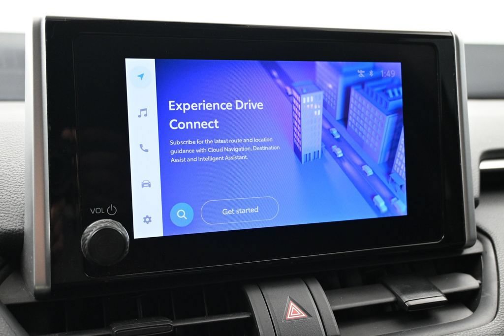 Used 2024 Toyota RAV4 XLE FWD image 7