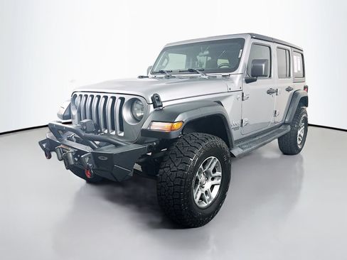 Used 2019 Jeep Wrangler Unlimited Sport AWD/4WD image 3