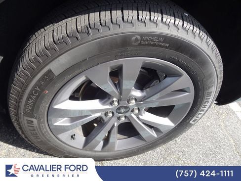 Used 2023 Ford Explorer XLT w/ Equipment Group 202A AWD/4WD image 13