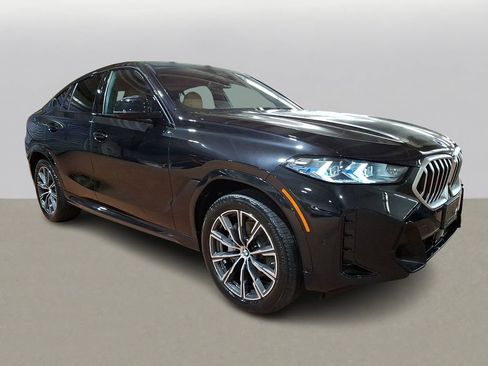 Used 2024 BMW X6 xDrive40i w/ Premium Package image 2