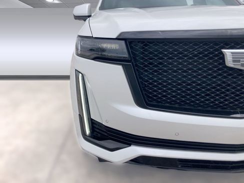 Used 2021 Cadillac Escalade Sport w/ Driver Assist Tech Package image 10