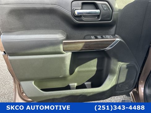 Used 2019 Chevrolet Silverado 1500 LT w/ Texas Edition image 11