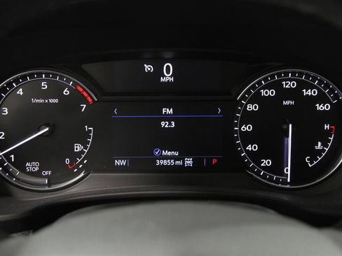 Used 2021 Cadillac XT4 Premium Luxury w/ Cold Weather Package image 8