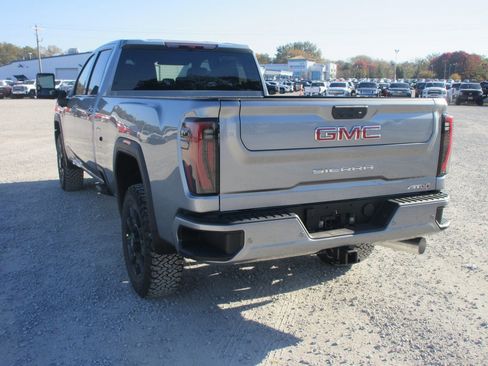 New 2026 GMC Sierra 3500 AT4 image 9