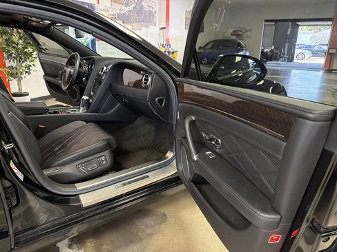 Used 2014 Bentley Flying Spur W12 AWD/4WD image 48