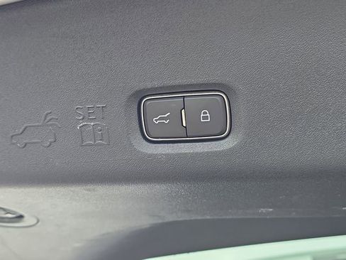 Used 2025 Ford Expedition Platinum AWD/4WD image 11