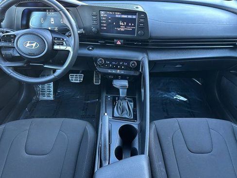 Certified 2025 Hyundai Elantra Sport image 14