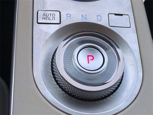 Used 2022 Genesis GV70 2.5T w/ Select Package image 16