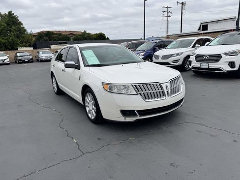 Used 2010 Lincoln MKZ FWD image 9