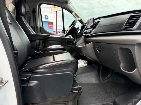 Used 2020 Ford Transit 250 Low Roof RWD image 23