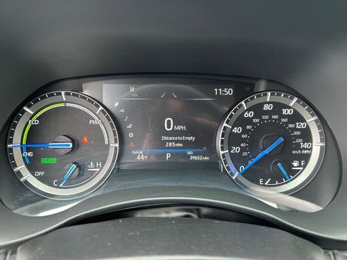 Used 2021 Toyota Highlander XLE image 15