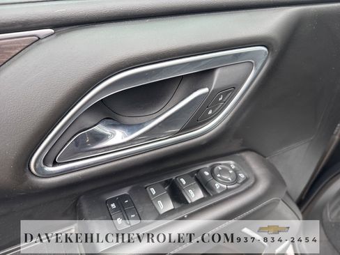 Used 2021 Chevrolet Suburban LT w/ Luxury Package image 10