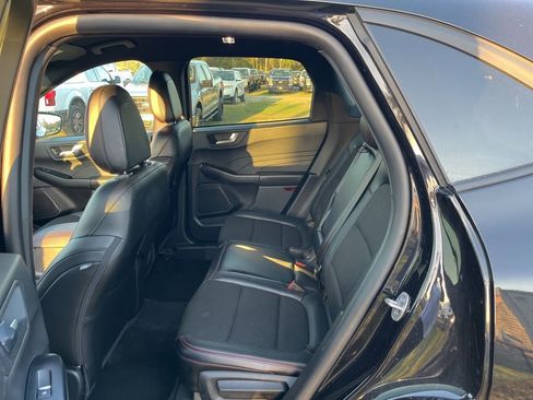 Used 2025 Ford Escape ST-Line image 14