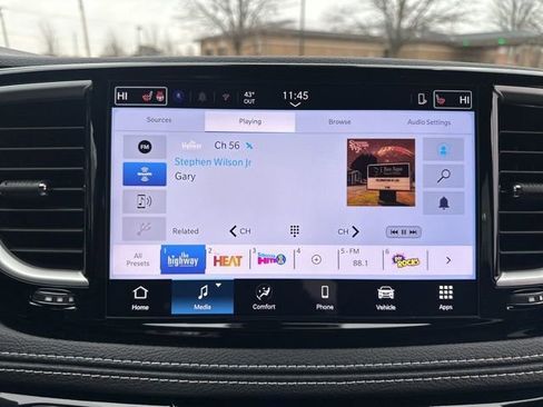 New 2026 Chrysler Pacifica Select image 32