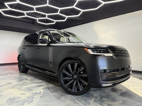 Used 2023 Land Rover Range Rover SV image 7