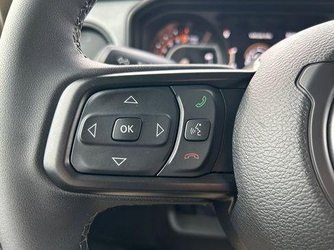 New 2026 Jeep Gladiator Sport image 18