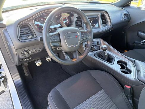 Used 2023 Dodge Challenger R/T w/ Blacktop Package image 20