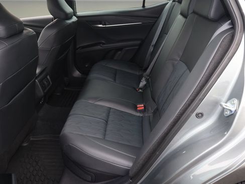 Certified 2025 Toyota Camry XSE w/ Premium Plus Package FWD image 9