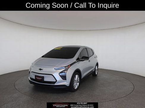 Used 2023 Chevrolet Bolt LT w/ Driver Confidence Package FWD image 1
