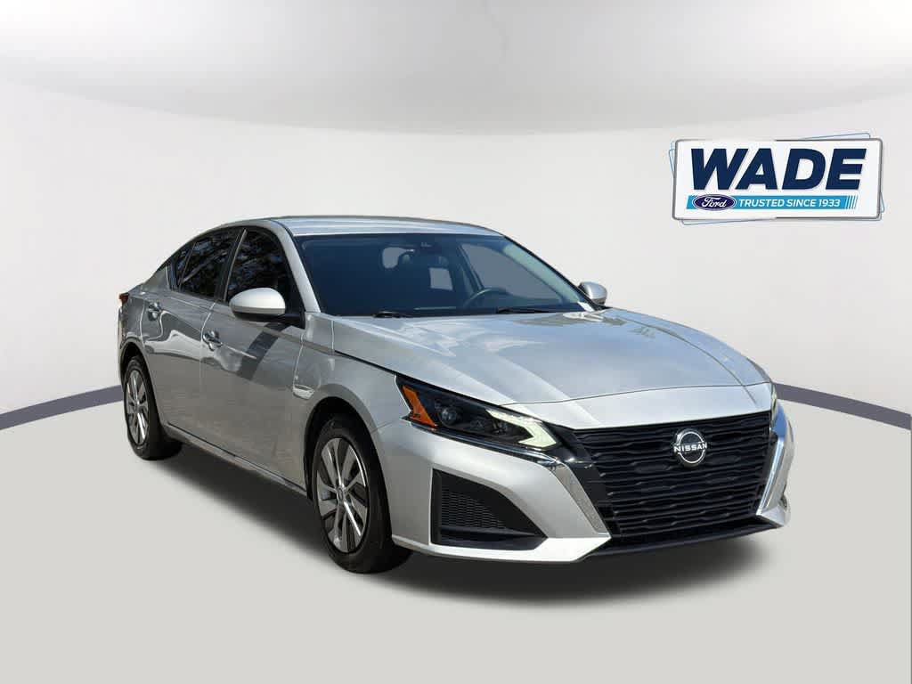 Used 2023 Nissan Altima 2.5 S FWD image 3