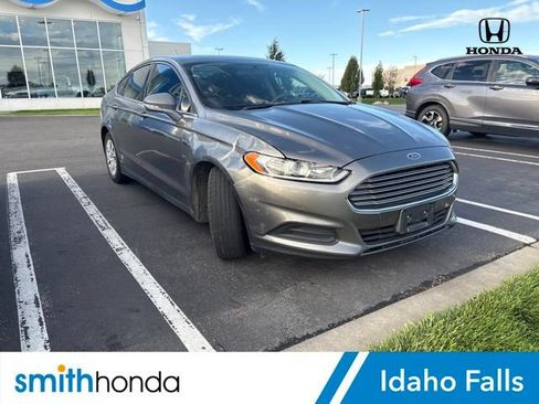 Used 2014 Ford Fusion S FWD image 1