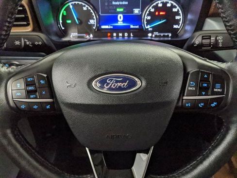 Certified 2022 Ford Maverick Lariat w/ Lariat Luxury Package FWD image 11
