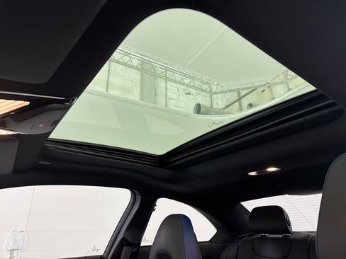 Used 2023 BMW M2 w/ Lighting Package image 16