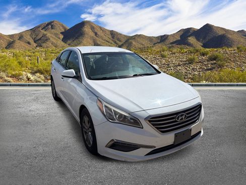 Used 2015 Hyundai Sonata SE image 5