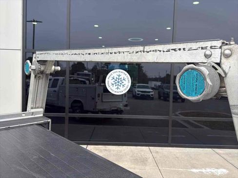 Used 2017 Chevrolet Silverado 2500 W/T w/ WT Convenience Package image 9