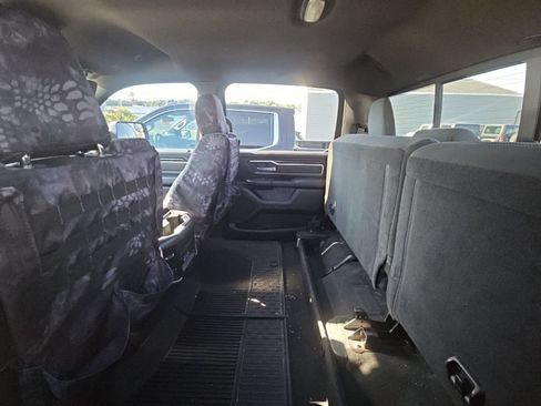 Used 2019 RAM 1500 Big Horn AWD/4WD image 9