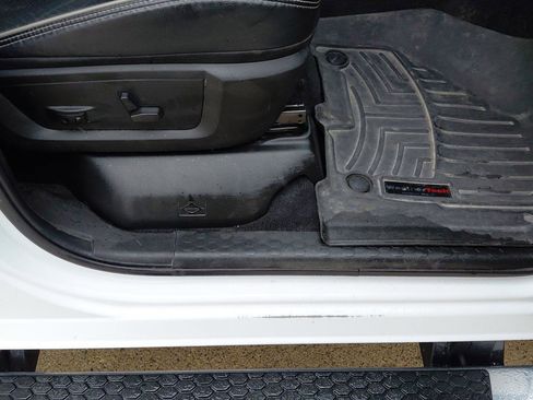 Used 2024 RAM 2500 Laramie w/ Off Road Package AWD/4WD image 12