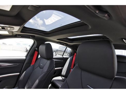 New 2026 Cadillac CT5 V w/ Technology Package AWD/4WD image 28