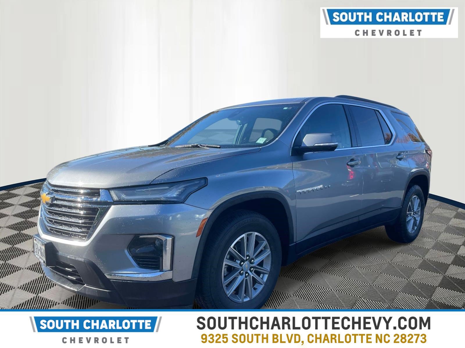 Used 2023 Chevrolet Traverse LT AWD/4WD image 1