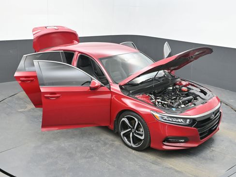 Used 2018 Honda Accord Sport image 36