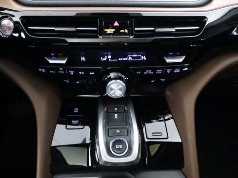 Certified 2023 Acura MDX SH-AWD w/ Technology Package image 24