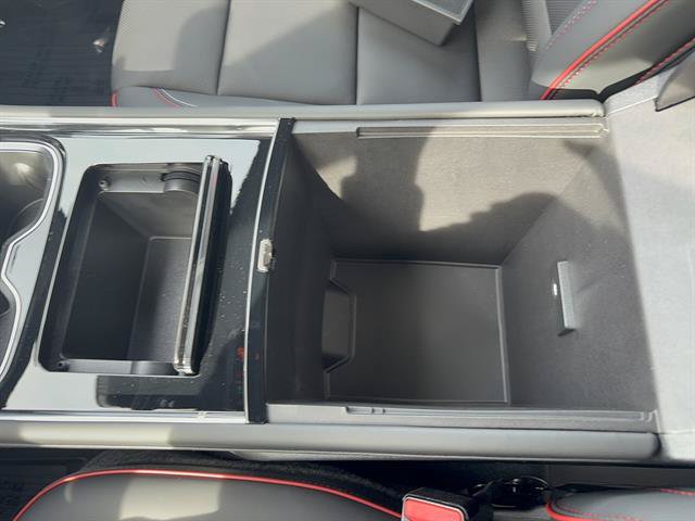 New 2027 Chevrolet Traverse RS w/ LPO, Floor Liner Package AWD/4WD image 27