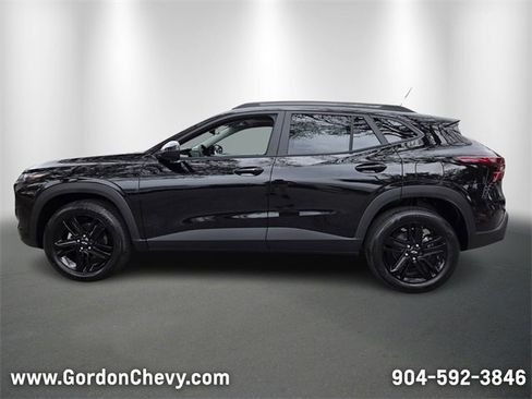 New 2026 Chevrolet Trax ACTIV w/ Sunroof Package image 2