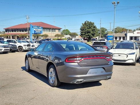 Used 2023 Dodge Charger SXT image 4