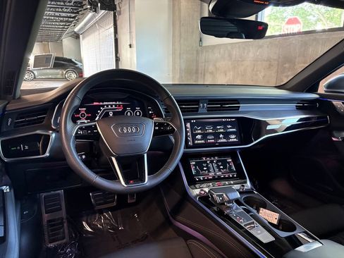 Used 2021 Audi RS 6 AWD/4WD image 12