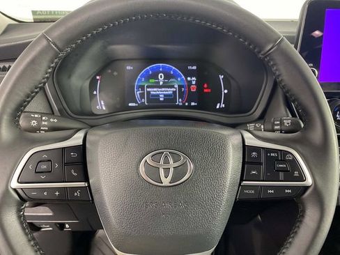 Used 2026 Toyota Grand Highlander AWD image 15